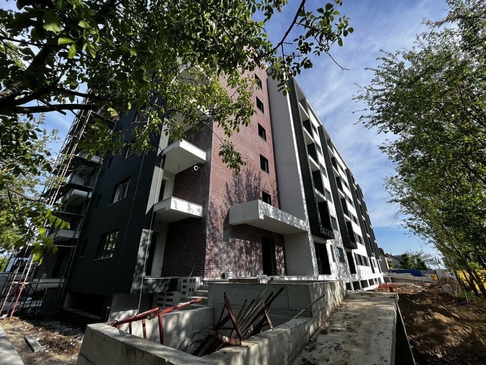 3 Camere Empire Residence Tornadei